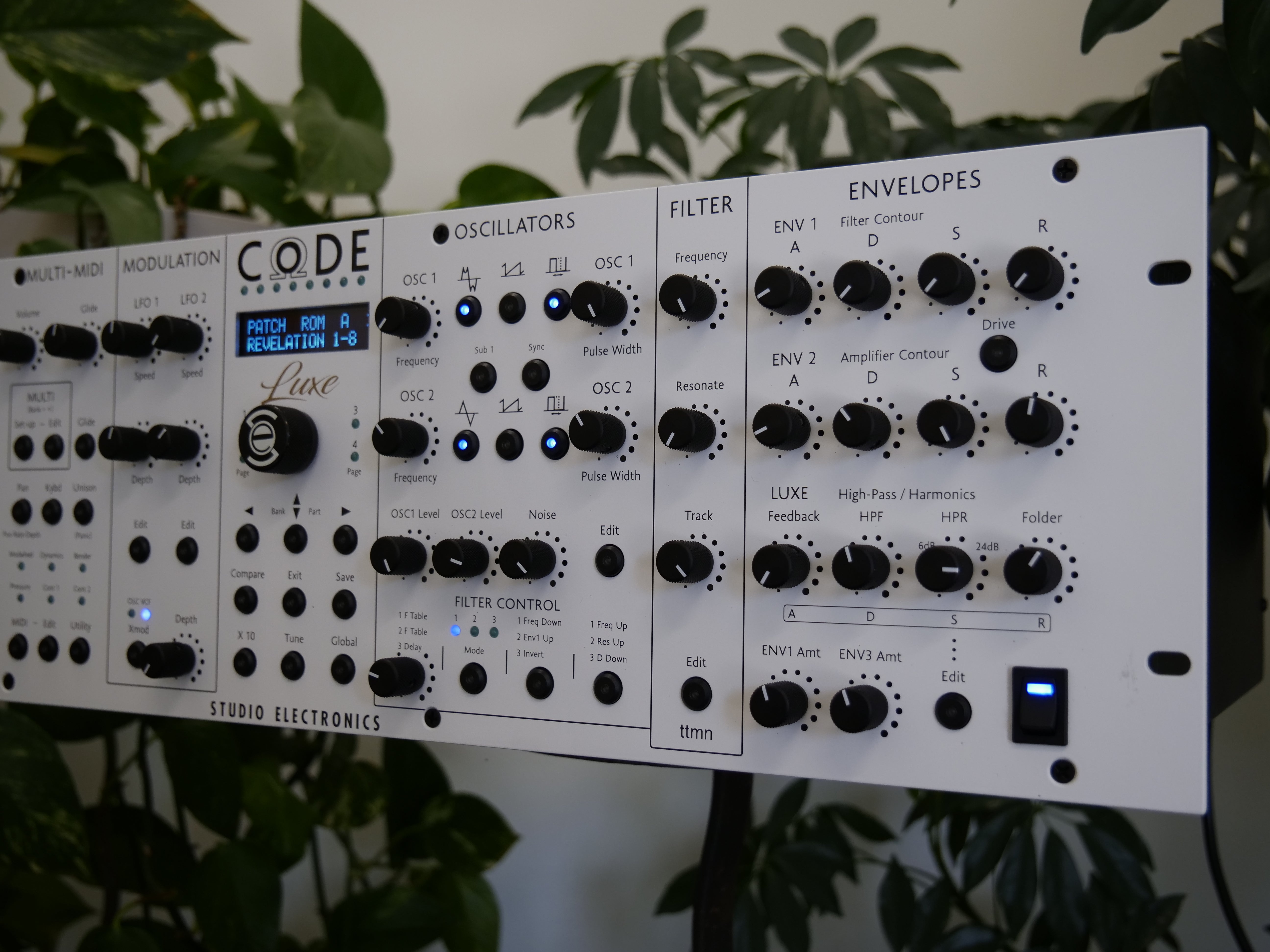 Studio Electronics CODE Luxe 8-Voice Polyphonic Analog